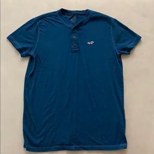 Men’s Hollister Button T-Shirt